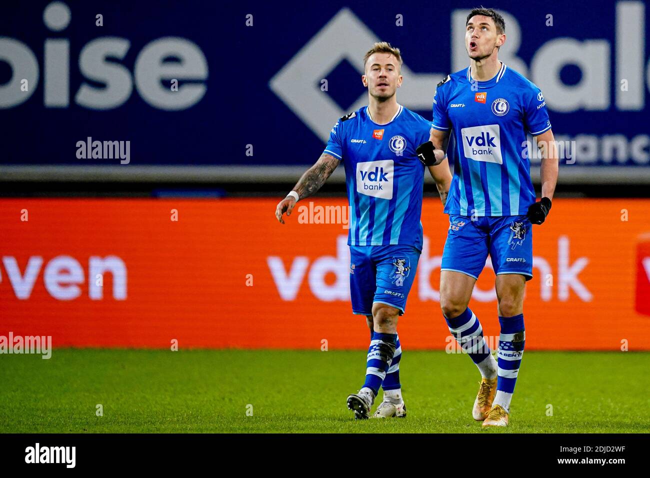 GENT, BELGIUM - DECEMBER 13: Roman Yaremchuck of KAA Gent celebrating goal  (2:1) with team during the Pro League match between KAA Gent and Standard L  Stock Photo - Alamy
