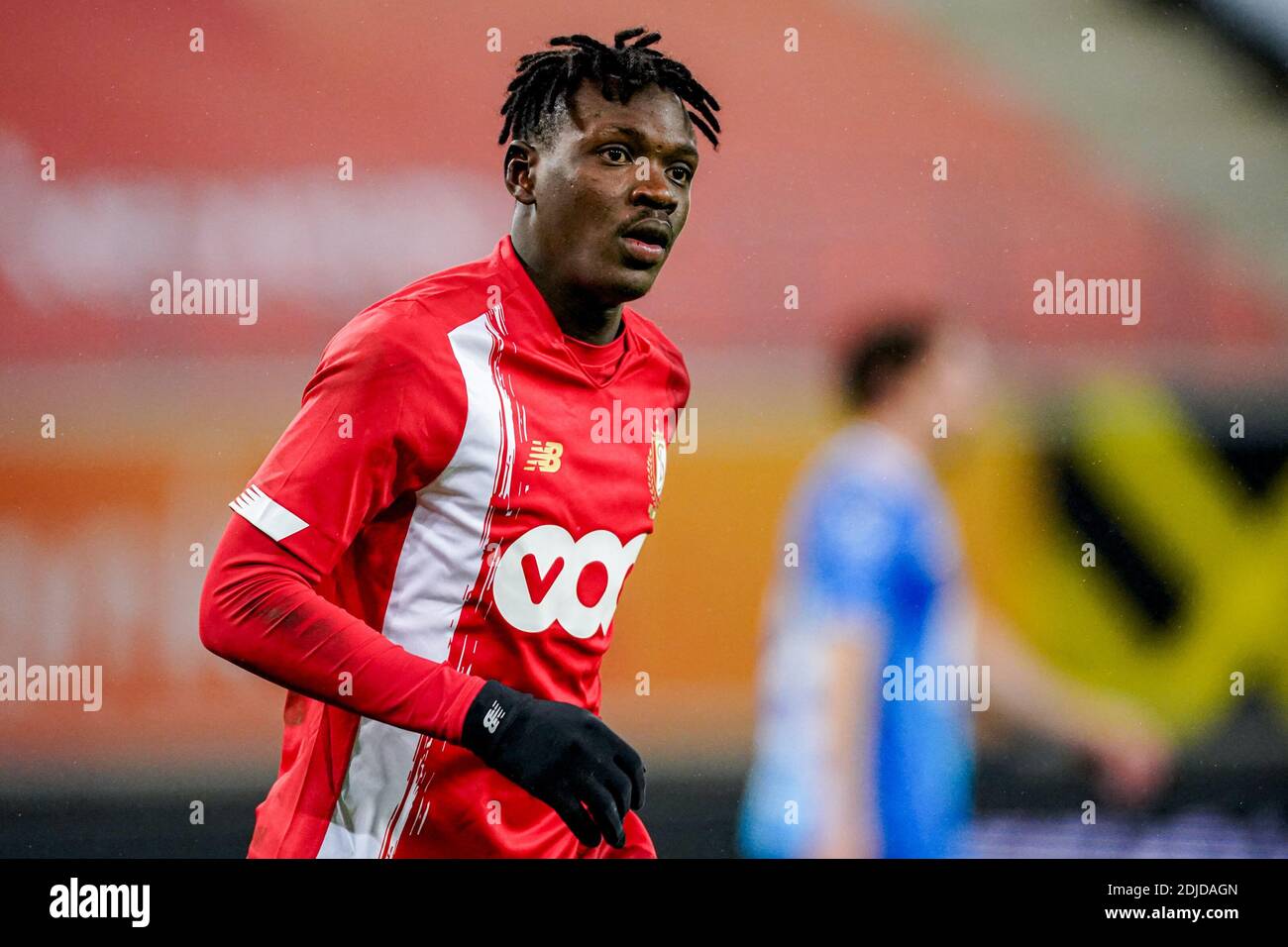 In absolute topdeal jbond over romelu lukaku op een zucht van een terugkeer naar de premier league de freethiel over 'antwerp wil opvallende. Standard Antwerp - Antwerp Belgium December 13 Fessal Tapsoba Of Standard Liege During The Pro League Match Between Royal Antwerp Fc And Club Brugge At Bosuil Stadiu Stock Photo Alamy