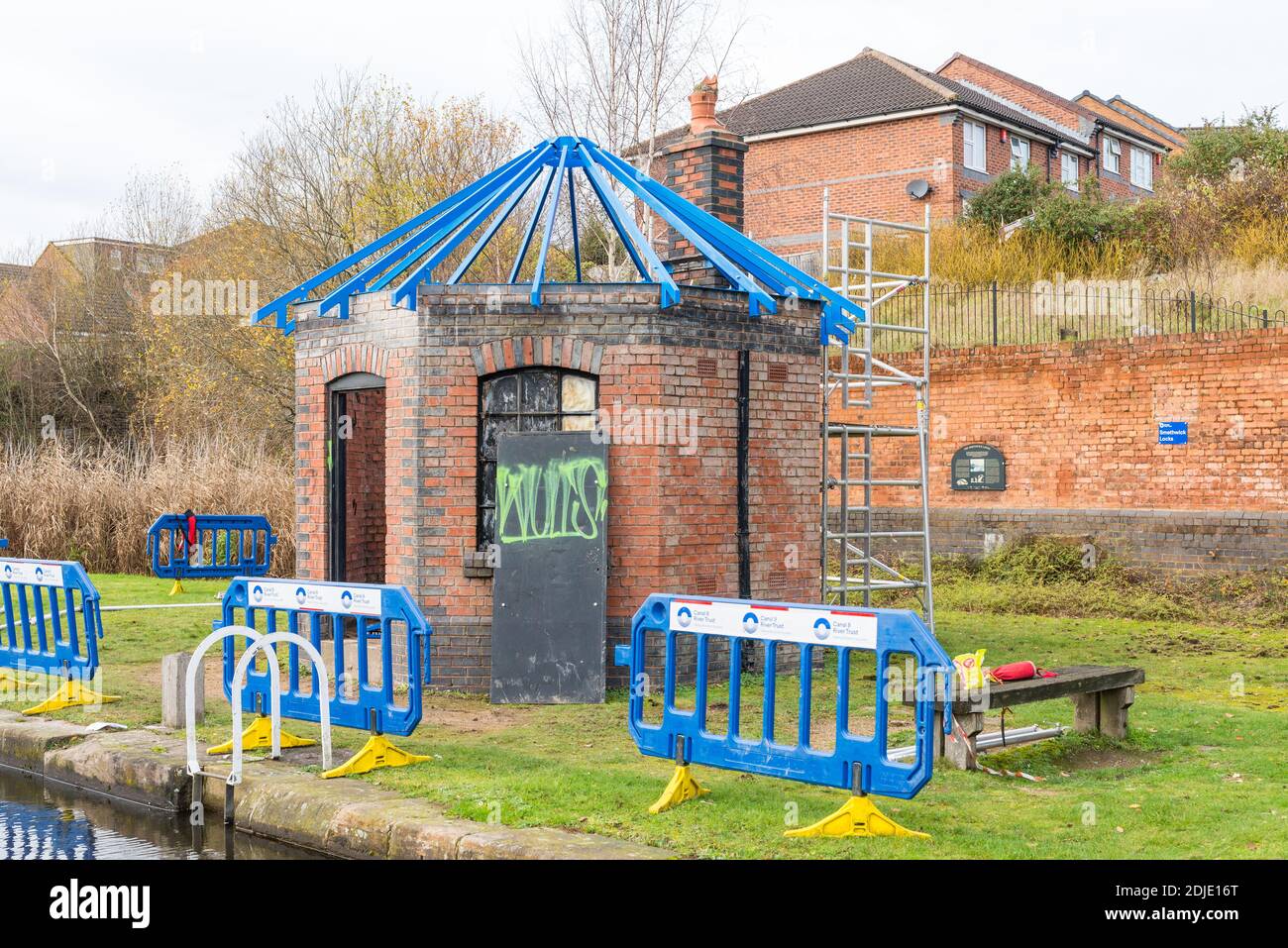 Refurbishment of the Smethwick Toll House on the Birmingham Canal at Smethwick Junction in
