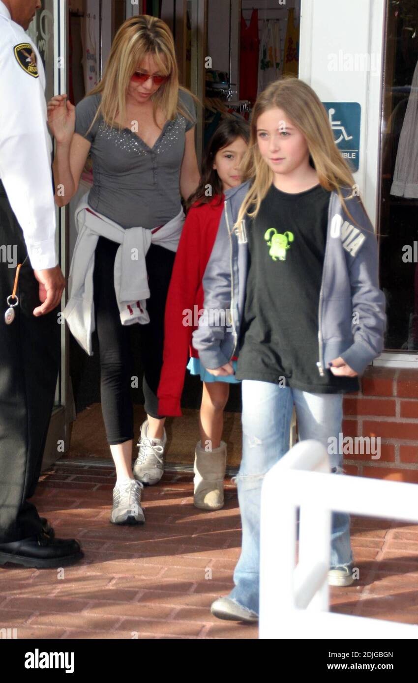 EG Daily goes on a family shopping spree at Fred Segal in Los Angeles, Ca. 02/02/06 Stock Photo