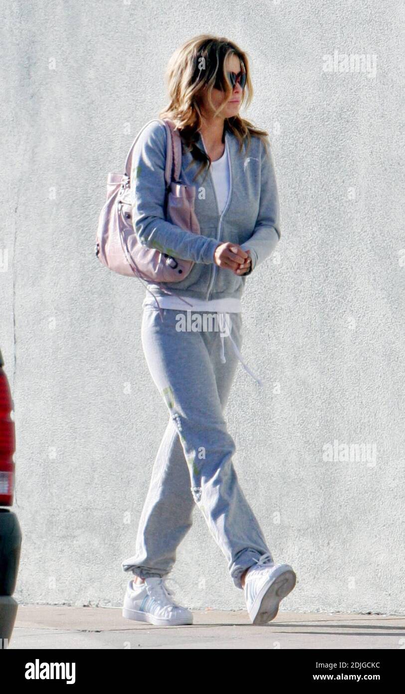Exclusive!! Carmen Electra goes casual during a shopping outing in Los Angeles, Ca. 03/02/06 Stock Photo