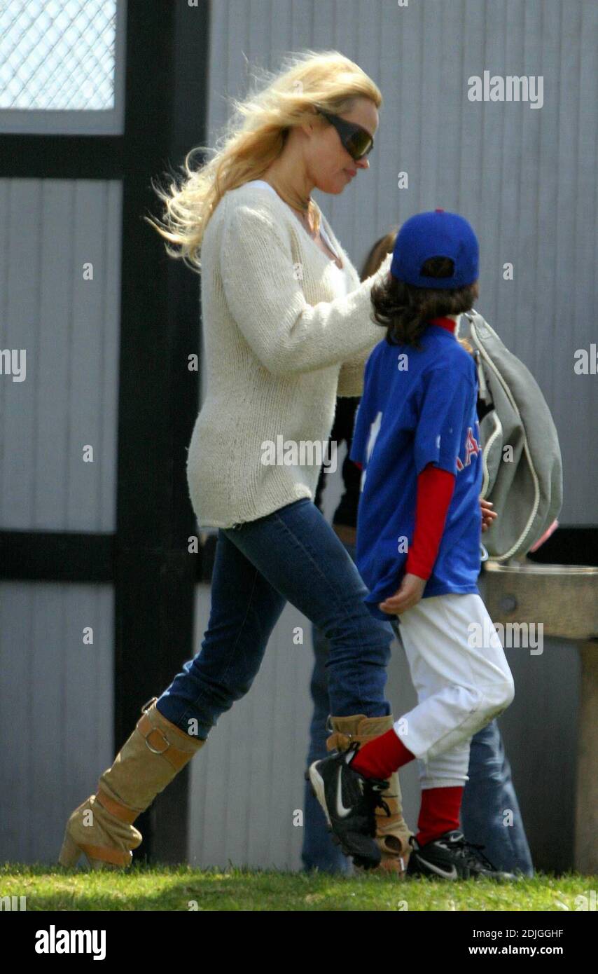 Pam anderson baywatch uggs cheap