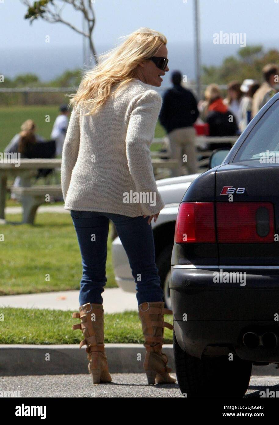 Pam anderson cheap baywatch uggs
