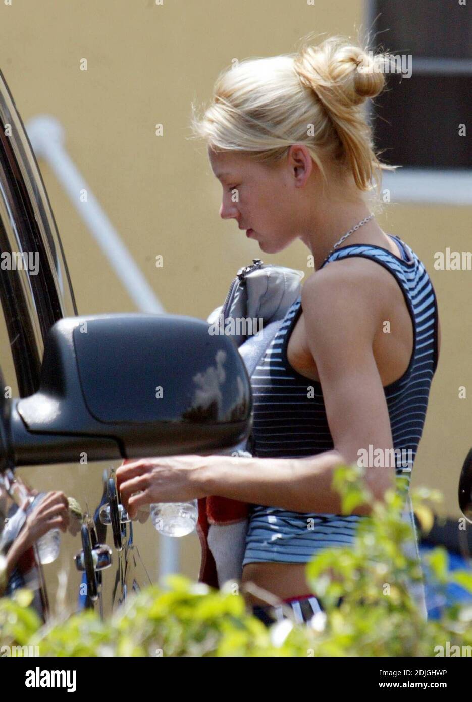 Anna Kournikova samimiy fotosuratlar