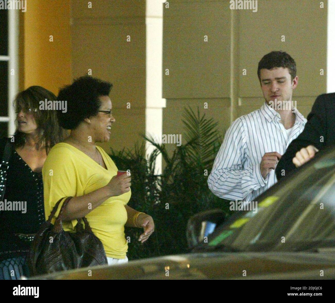 Exclusive!! Justin Timberlake flies in  to perform at a Sony/BMG conference at a Miami hotel, FL, 3/21/06 Stock Photo