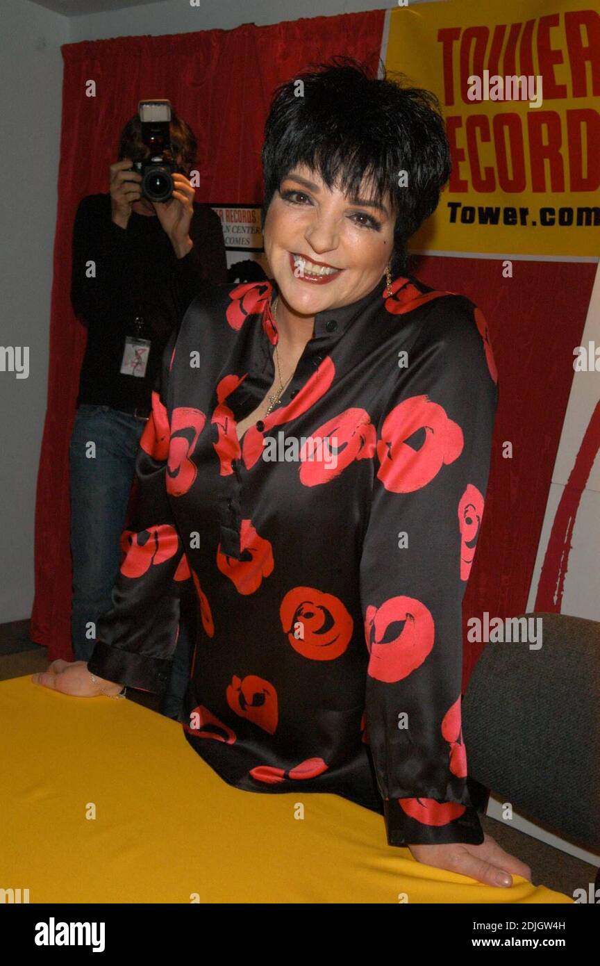 Liza Minnelli signs the first 300 DVD's of the recently released 'Liza with a Z' at Tower Records, Lincoln Center.  She also received a lifetime support award from the Cerebral Palsy Association of Middlesex County in anticipation of her April 26 benefit concert at New Jersey's State Theater.  NY, NY. 4/4/06 Stock Photo