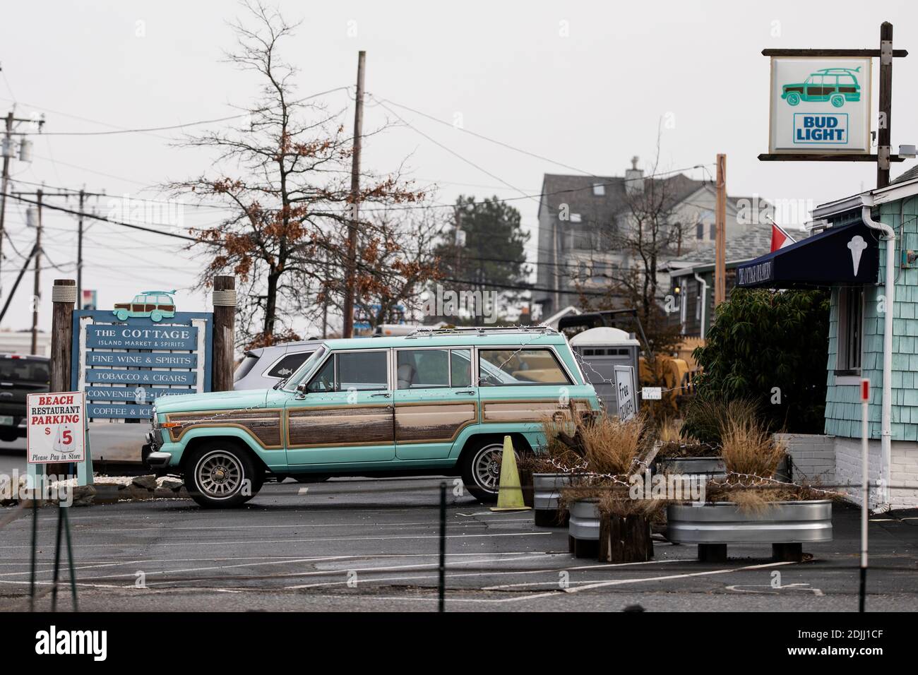 The Cottage Island Market and liquor store on Plum Island Turnpike in