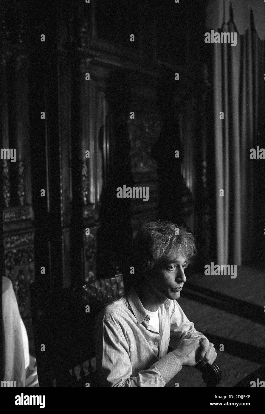 Robin Gibb making the video for his single release 'Juliet' 03/1983