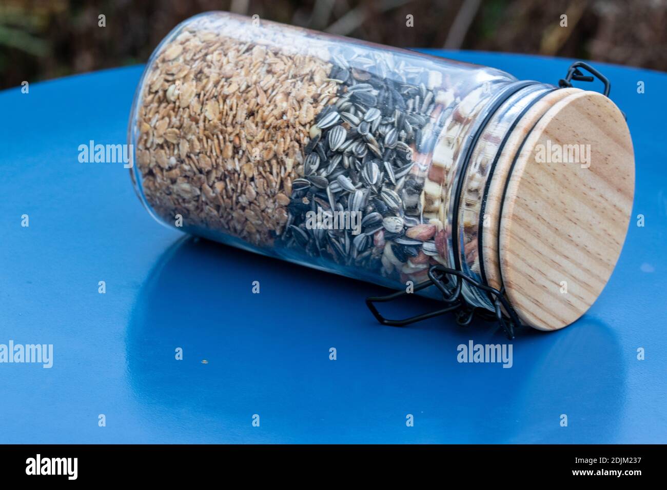 Scattered bird food hires stock photography and images Alamy