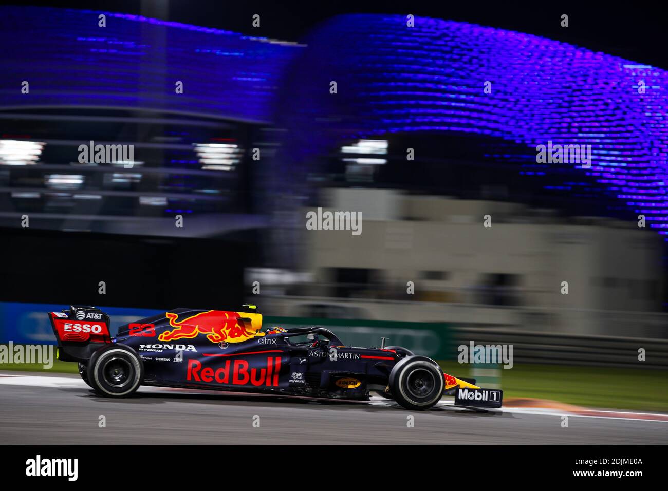 23 ALBON Alexander (tha), Aston Martin Red Bull Racing Honda RB16, action  during the Formula 1 Etihad Airways Abu Dhabi Grand / LM Stock Photo - Alamy