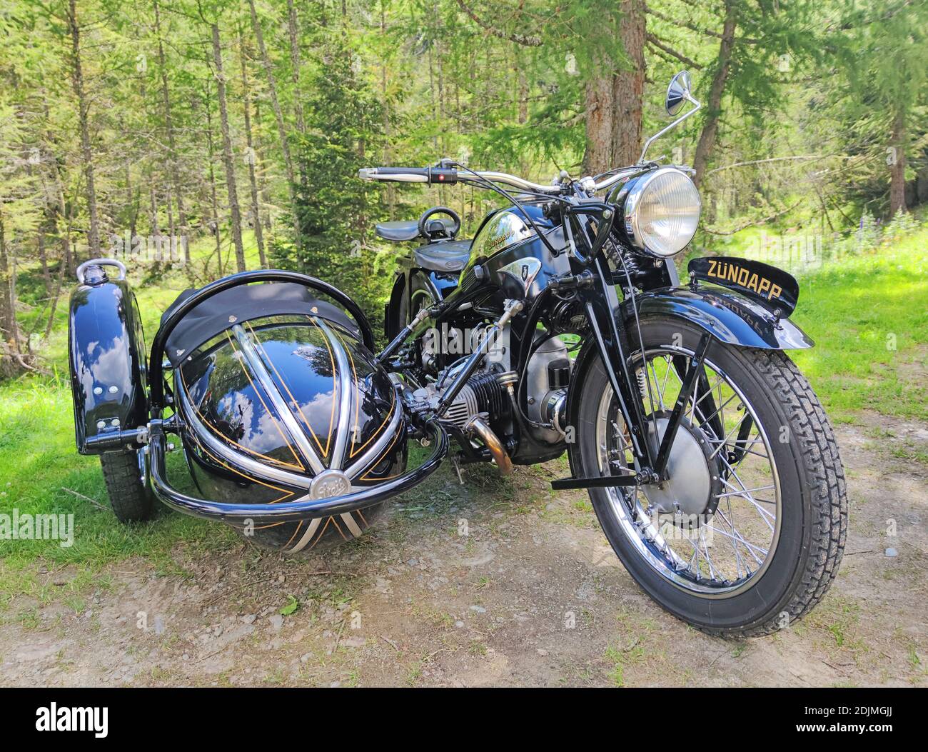Zündapp KS 600 vintage motorcycle with sidecar Stock Photo - Alamy