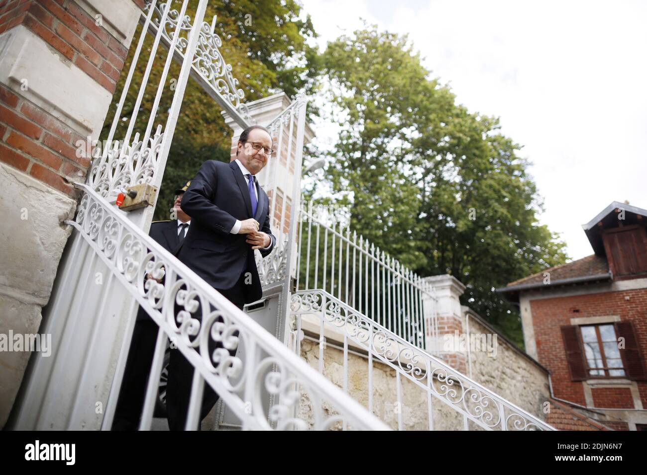 Photo De La Maison De François Hollande French President Francois Hollande attending a literary pilgrimage at La  Maison de Zola (French author Emile