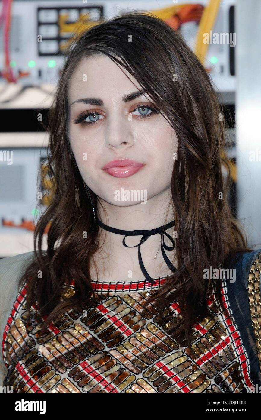 Frances Bean Cobain attending the Chanel show as a part of Paris Fashion Week Ready to Wear Spring/Summer 2017 in Paris, France on October 04, 2016. Photo by Aurore Marechal/ABACAPRESS.COM Stock Photo