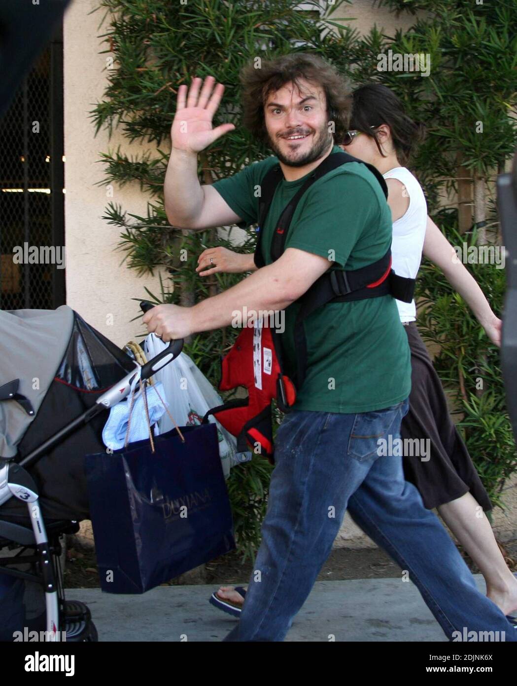 Exclusive!! Jack Black plays Mr Mom as he and wife Tanya take 2 month old  son Samuel Jason for a stroll around the neighbourhood in Beverly Hills,  Ca, 8/5/06 Stock Photo - Alamy