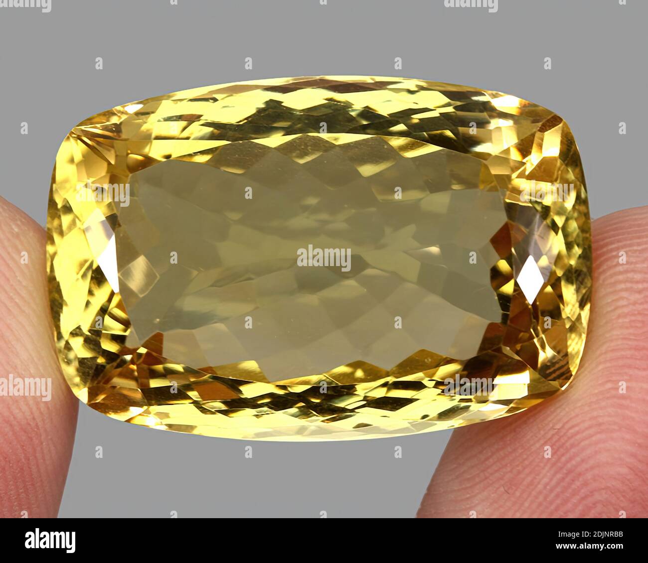 Golden citrine hi-res stock photography and images - Alamy