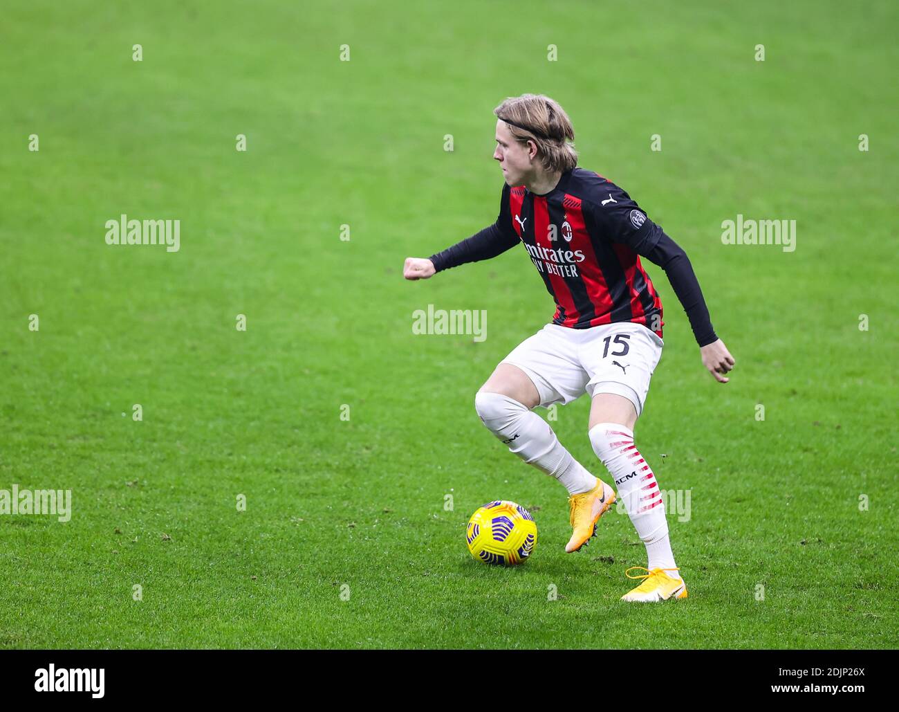 Football Stadiu High Resolution Stock Photography And Images Alamy