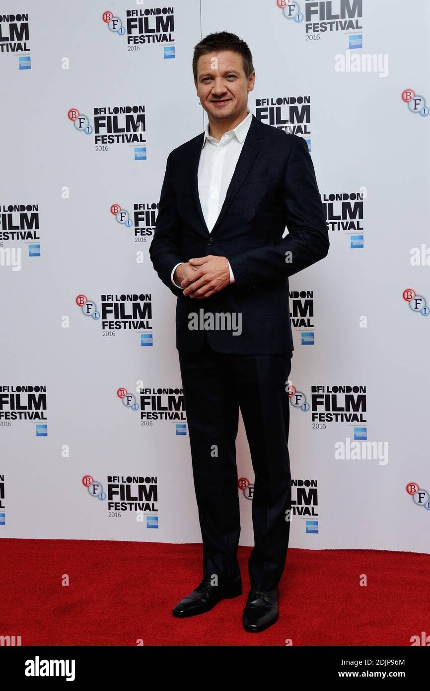 Jeremy Renner attending the Photocall of Arrival as part of