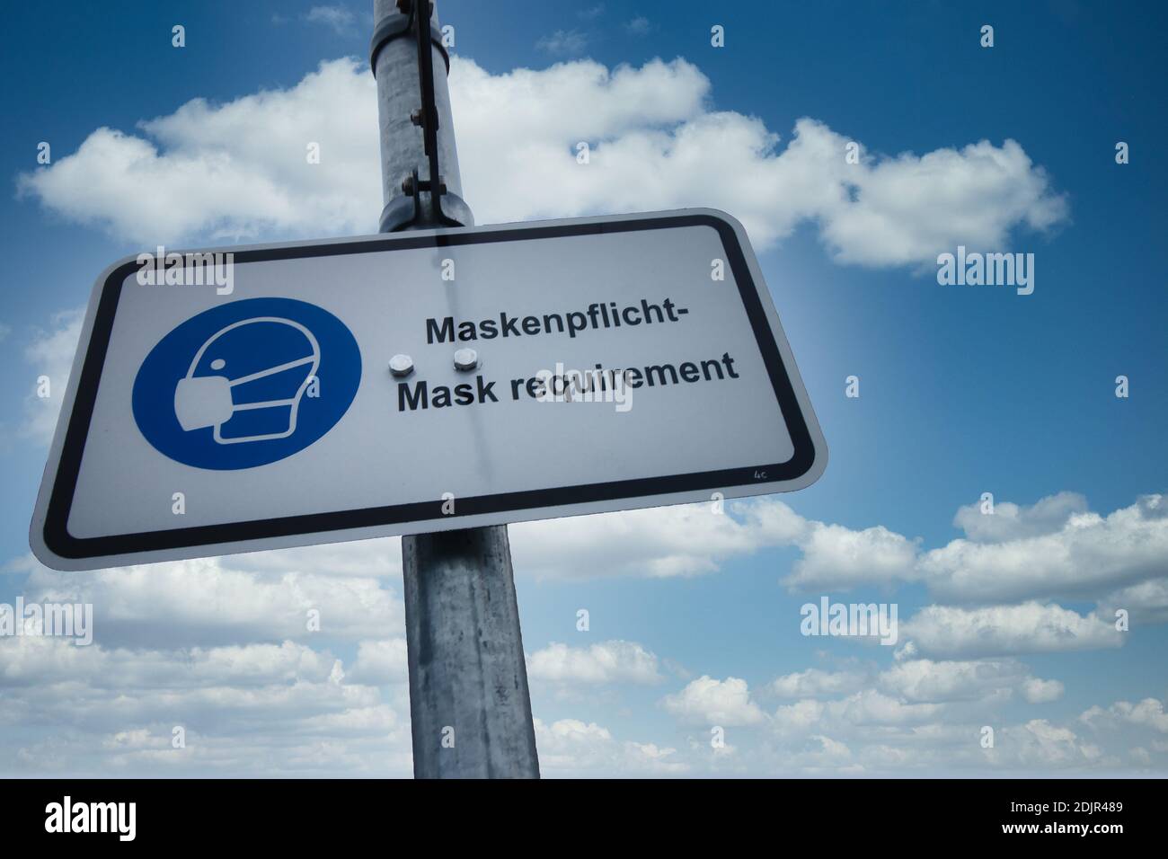 Mask Requirement German Quot Maskenpflicht Quot Reminder On Public ...
