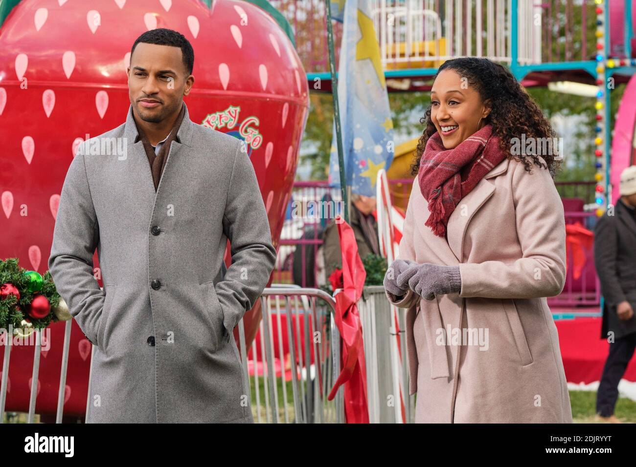 CHRISTMAS COMES TWICE, from left: Michael Xavier, Tamera Mowry-Housley,  (aired Dec. 13, 2020). photo: David Astorga / ©Hallmark Channel / Courtesy  Everett Collection Stock Photo - Alamy