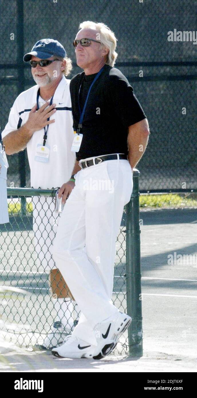 Greg Norman at The Chris Evert/Raymond James Pro-Celebrity Tennis Classic, Delray Beach, Florida. 11/06/06 Stock Photo