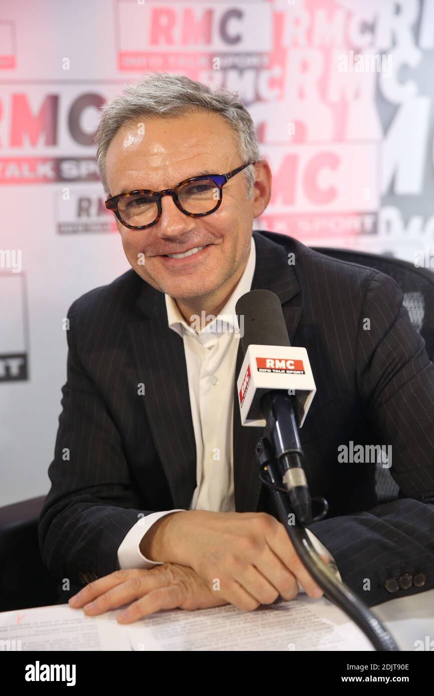 Exclusive - Eric Brunet at the 'Radio Brunet' talk show on RMC Radio, in  Paris, France, on November 07, 2016. Photo by Jerome Domine/ABACAPRESS.COM  Stock Photo - Alamy