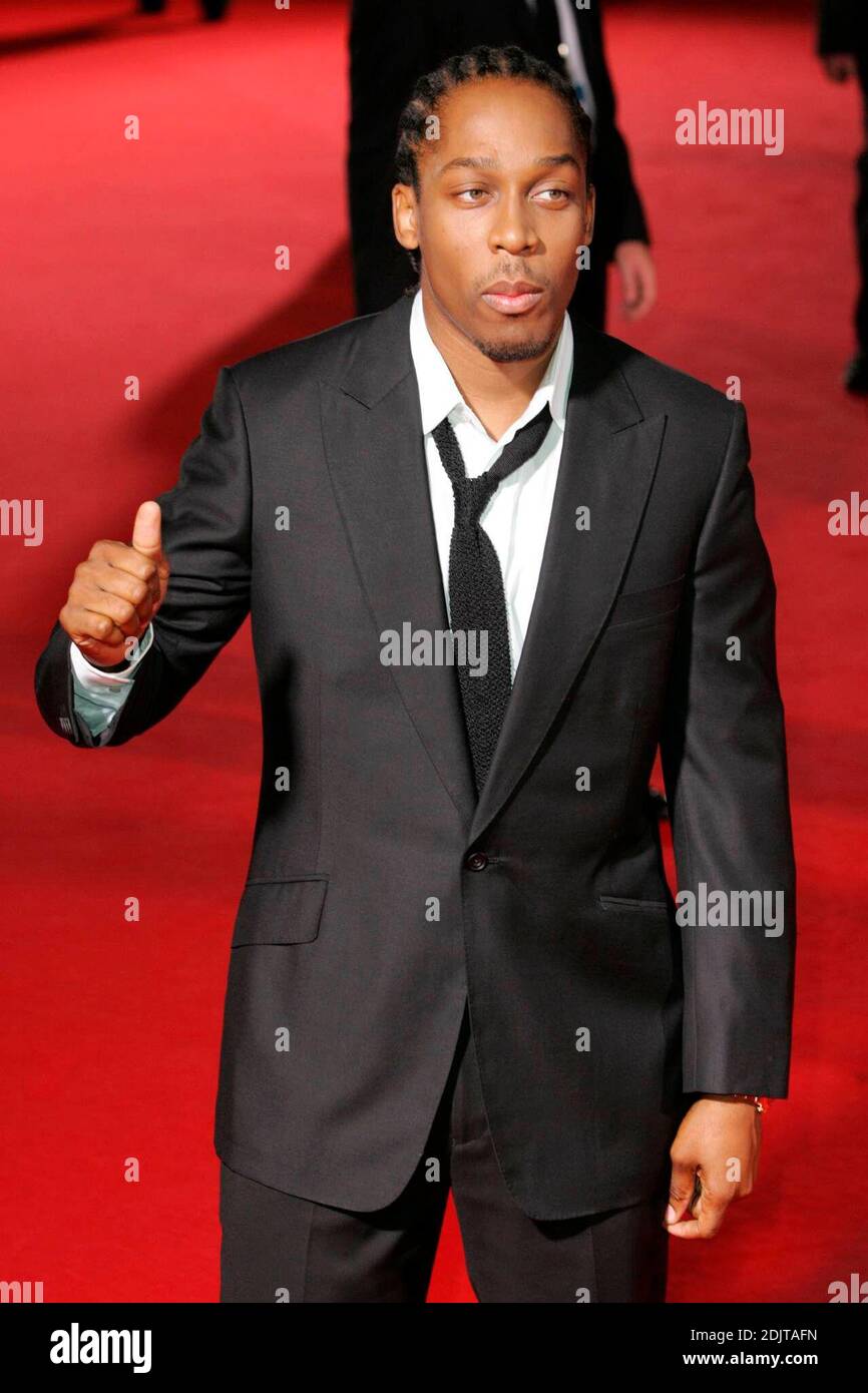 lemar arriving at the 2006 World Music Awards, Earl's Court, London.  UK. 11/15/2006. Stock Photo