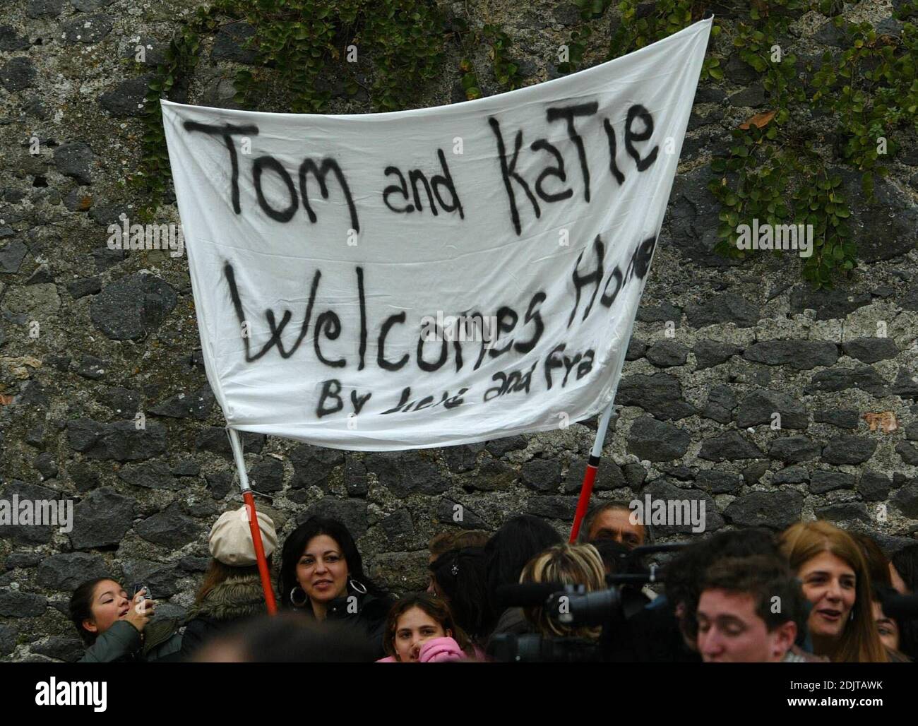 Tom cruise katie holmes wedding hires stock photography and images Alamy