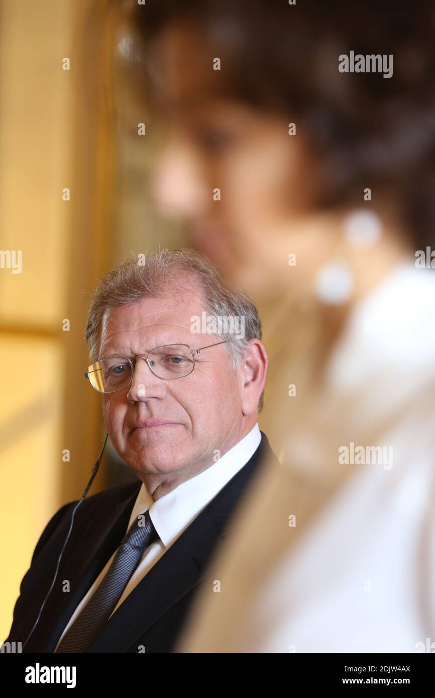 Robert Zemeckis attending the ceremony where Robert Zemeckis become