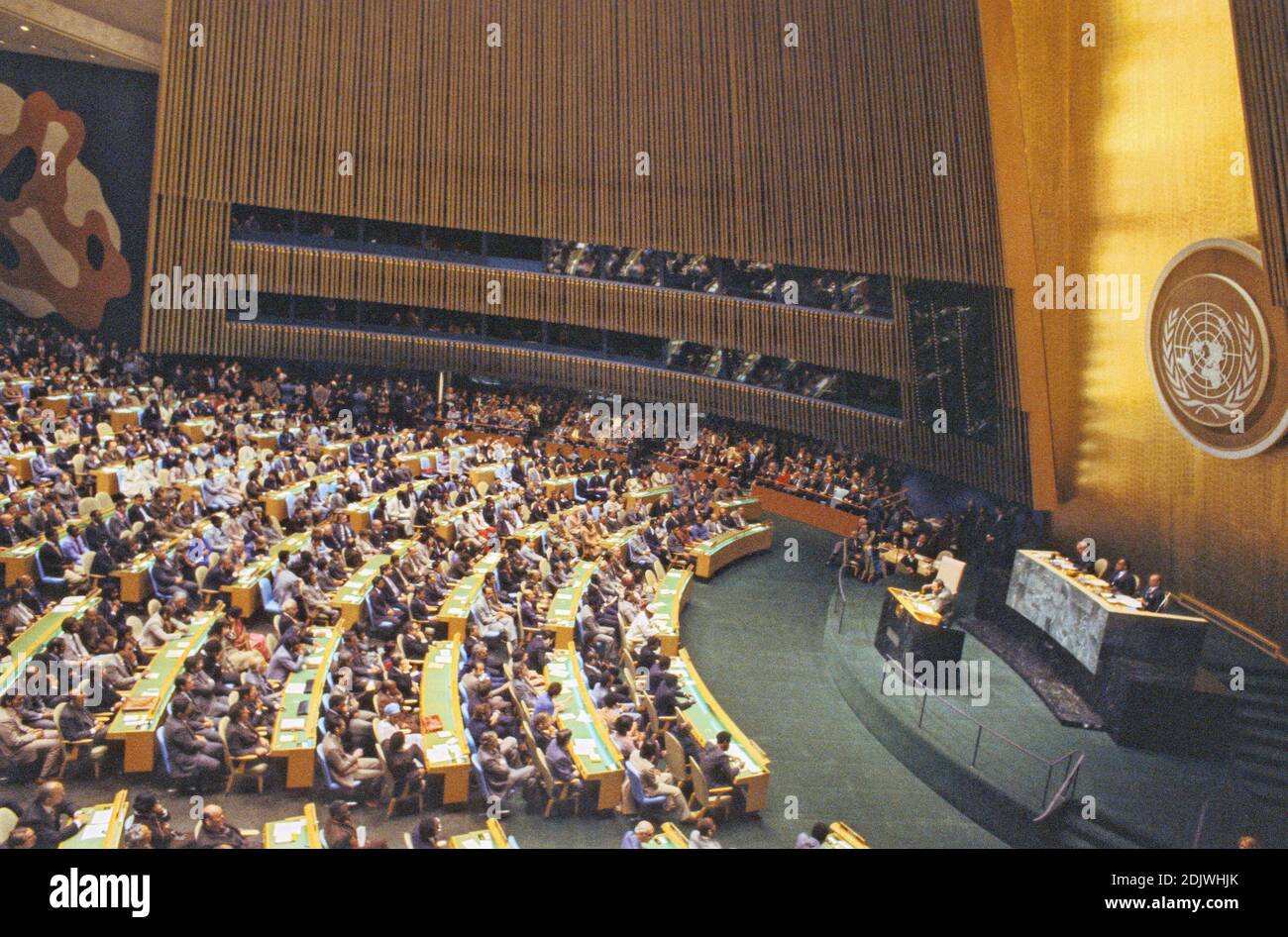 President Fidel Castro of Cuba addresses the United Nations General Assembly in New York City, NY, USA on October 15, 1979. Castro's speech discussed the disparity between the world's rich and the world's poor. Photo by Arnie Sachs/CNP/ABACAPRESS.COM Stock Photo