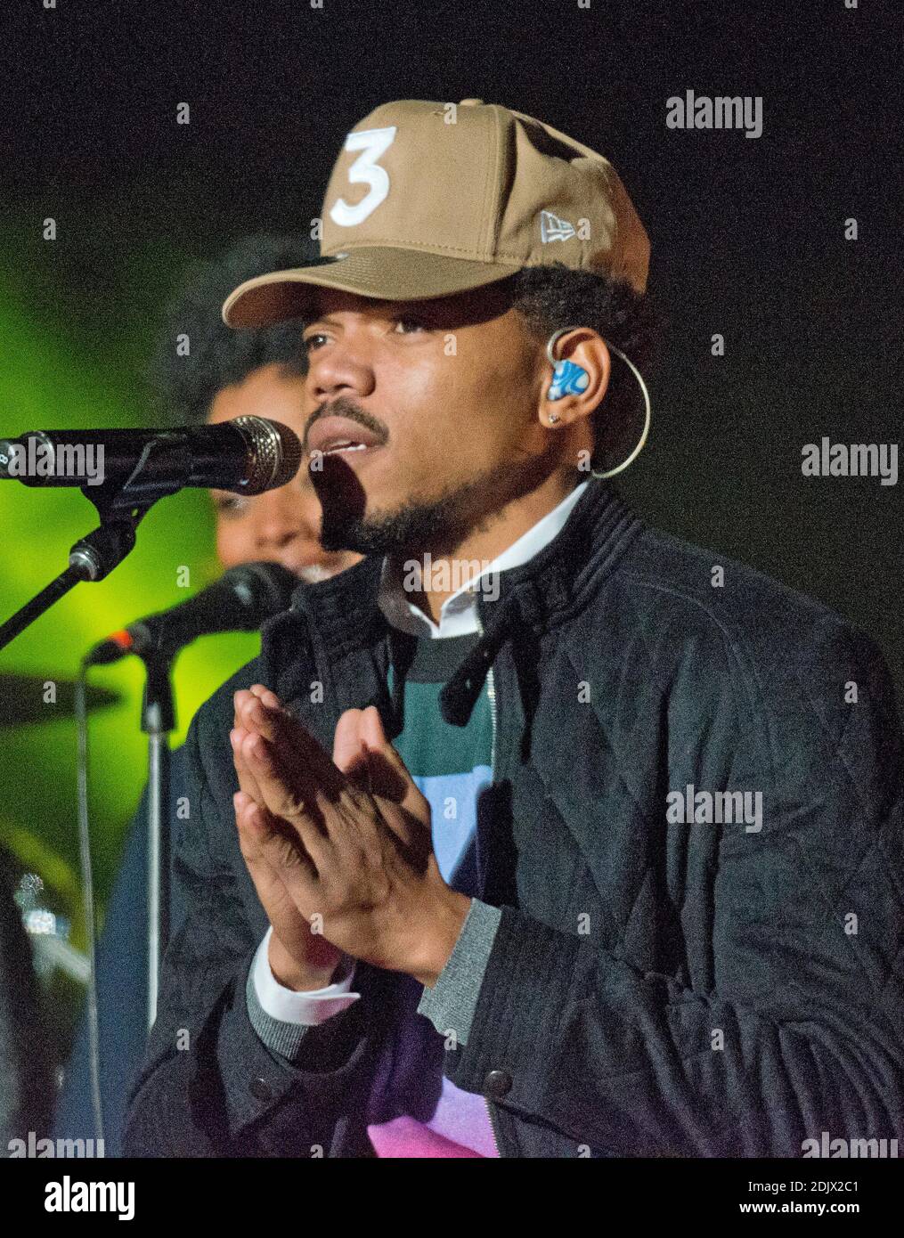 Chance The Rapper Tree Genius Hop ellipse hi-res stock photography and images - Alamy