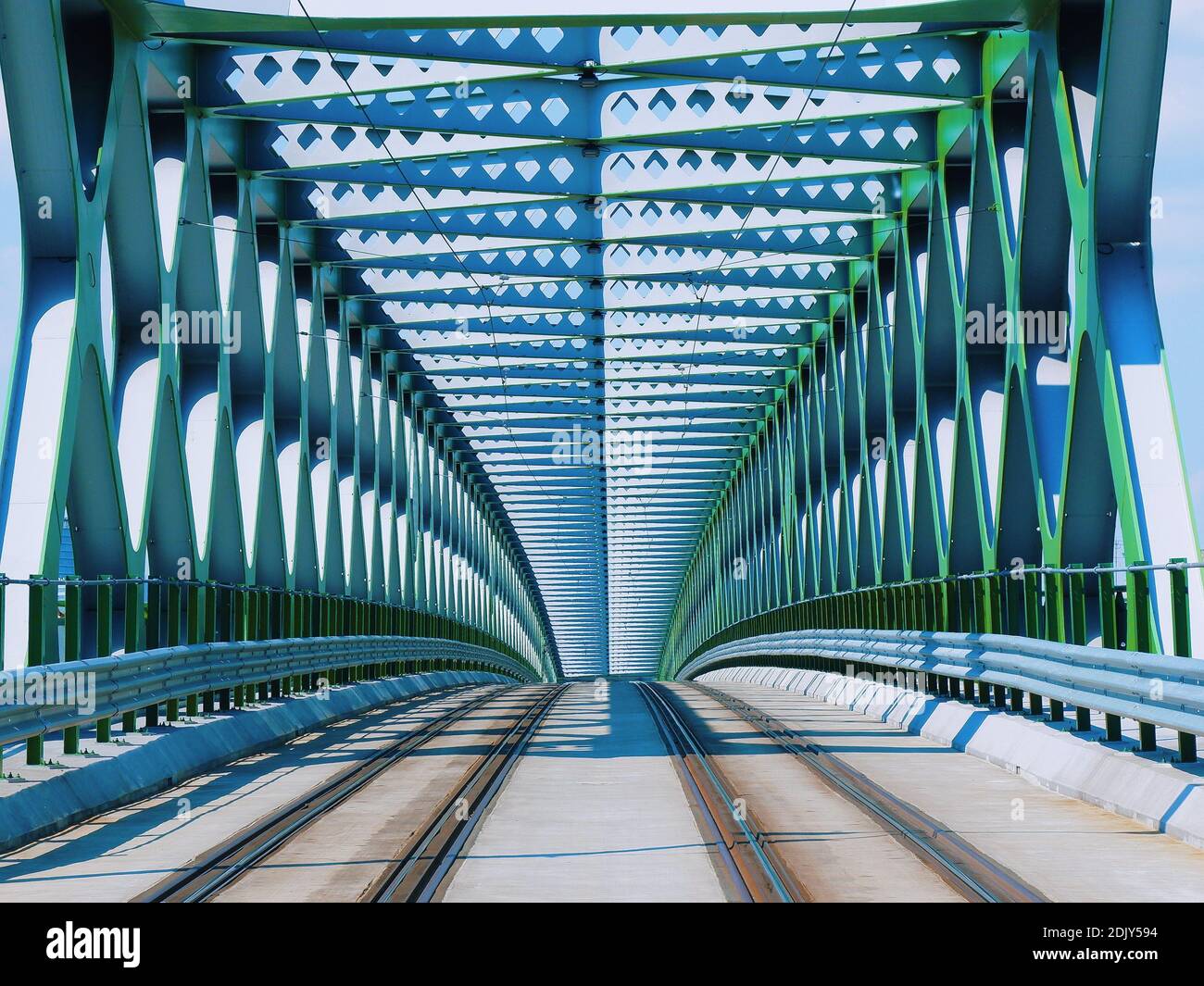 Feature bridge design hi-res stock photography and images - Alamy
