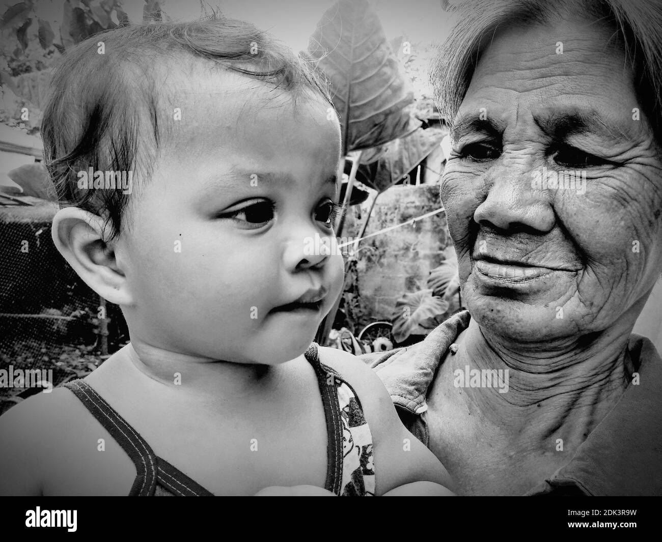 Indian Woman Carrying Baby High Resolution Stock Photography and Images ...