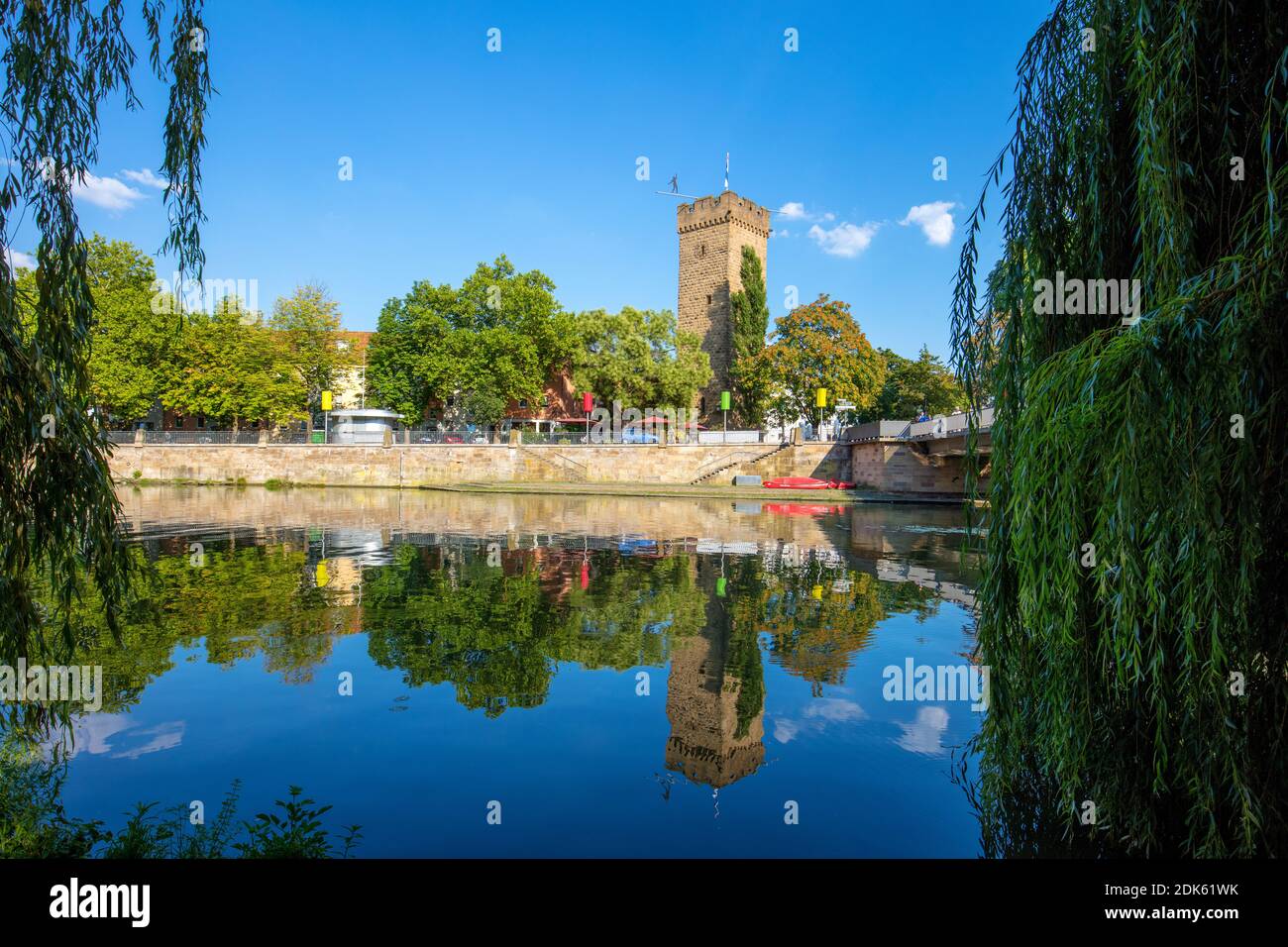 Germany, Baden-Wuerttemberg, city of Heilbronn. View over the Neckar to the Götzenturm with sculpture 'Above the Abyss' Stock Photo