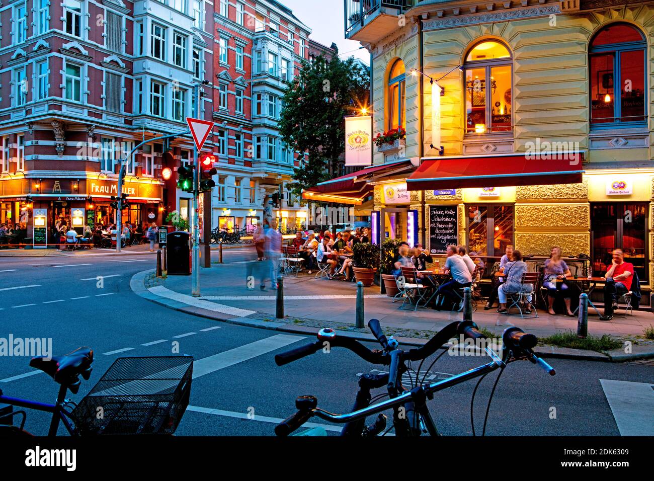 Germany, Hanseatic City of Hamburg, Lange Reihe in the St. district Stock Photo Alamy