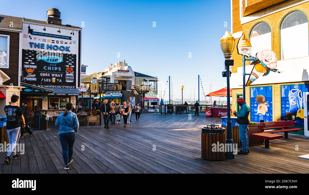 Pier 39, Fisherman's Wharf, San … – License image – 71360198