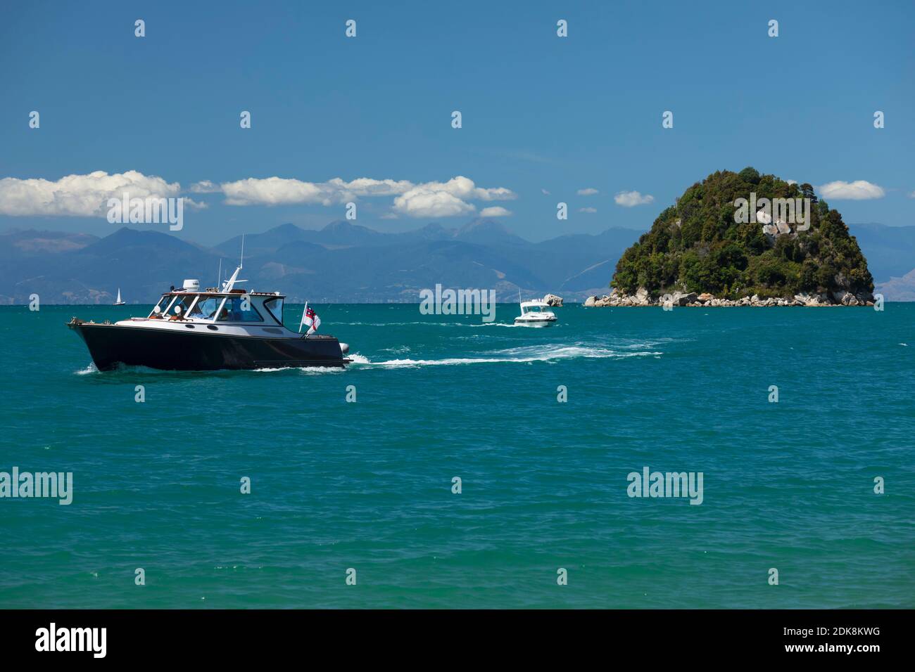 Excursion boats at Split Apple Beach, Tasman Bay, Abel Tasman National Park, Tasman, South Island, New Zealand, Oceania Stock Photo