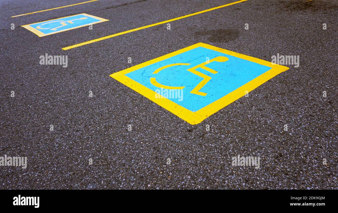 Footpath parking wheelchair hires stock photography and images Alamy