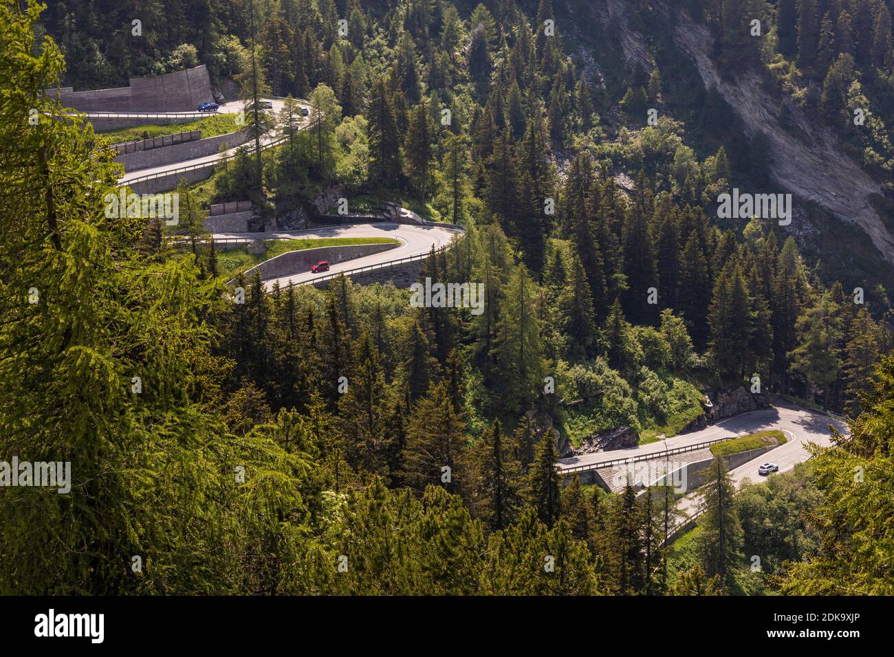 Switzerland, Graubünden, Malojapass, Maloja pass, alpine pass, mountain pass, pass, pass road, serpentine, hairpin curve, hairpin, cars, traffic Stock Photo