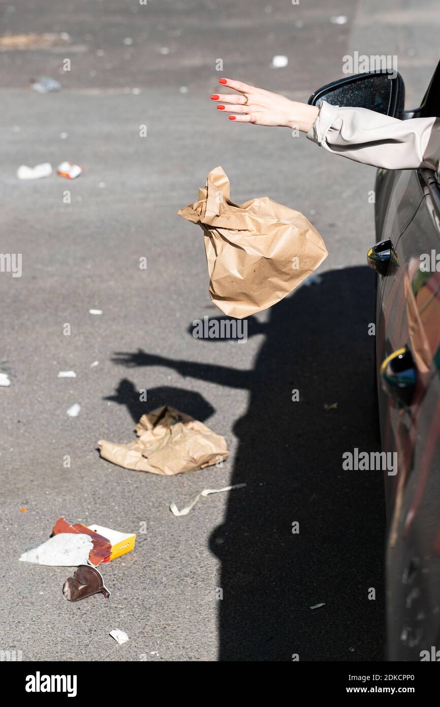 Throwing litter car hires stock photography and images Alamy