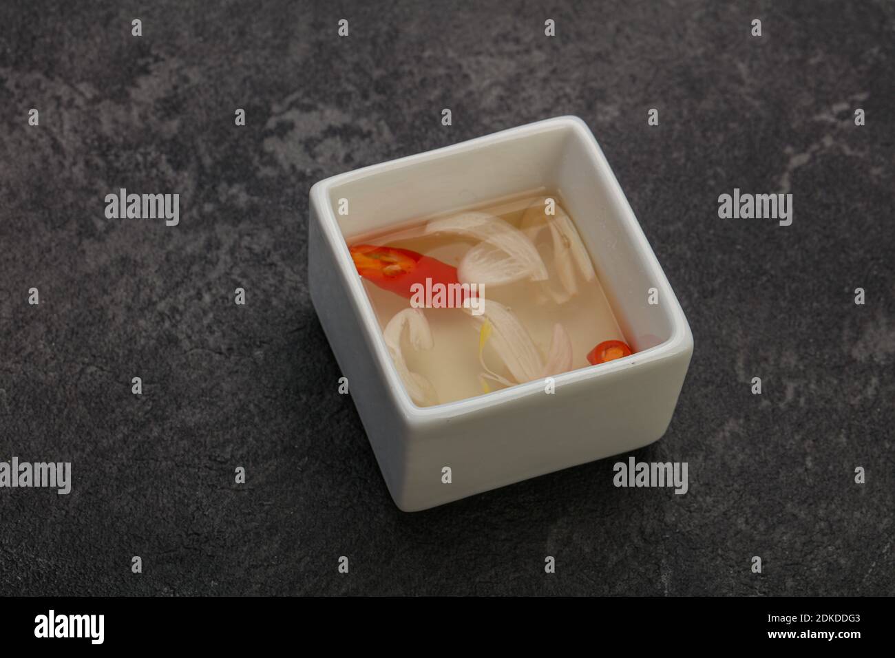 Vietnamese vinegar sauce with chili and garlic Stock Photo Alamy