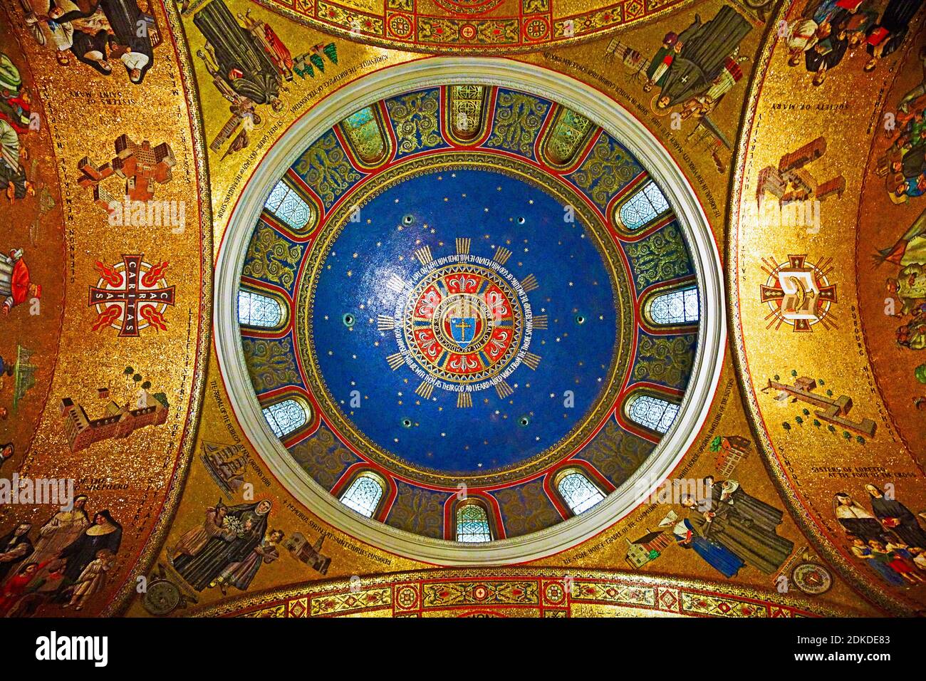 Catholic Ceiling Hi-res Stock Photography And Images - Alamy