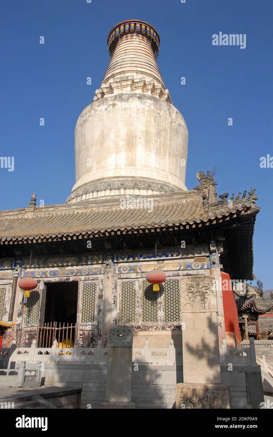 Wutaishan, Shanxi Province in China. Great White Pagoda or Dabaita or Sarira Stupa at Tayuan Temple, the symbol of Wutaishan. Stock Photo