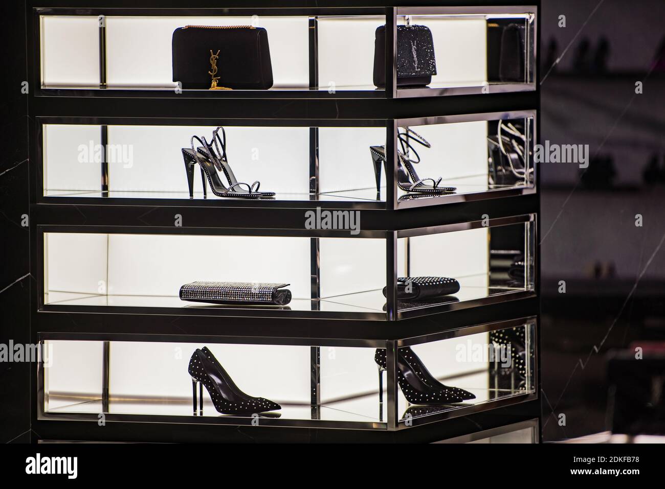 What it's like to shop the YSL outlet #ysl #luxurydeals