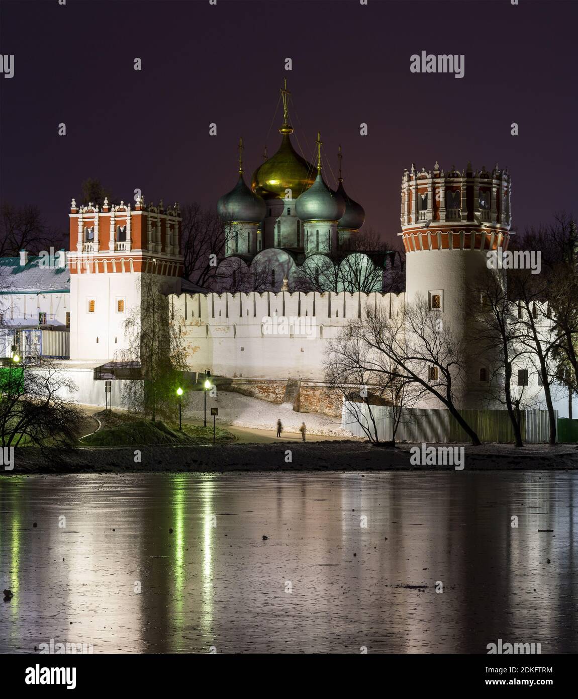 Night view of Novodevichy Monastery - the UNESCO World Heritage Site ...