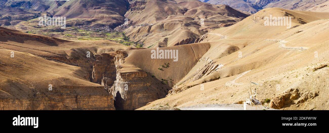 Valley of eternity himalayas hi-res stock photography and images - Alamy