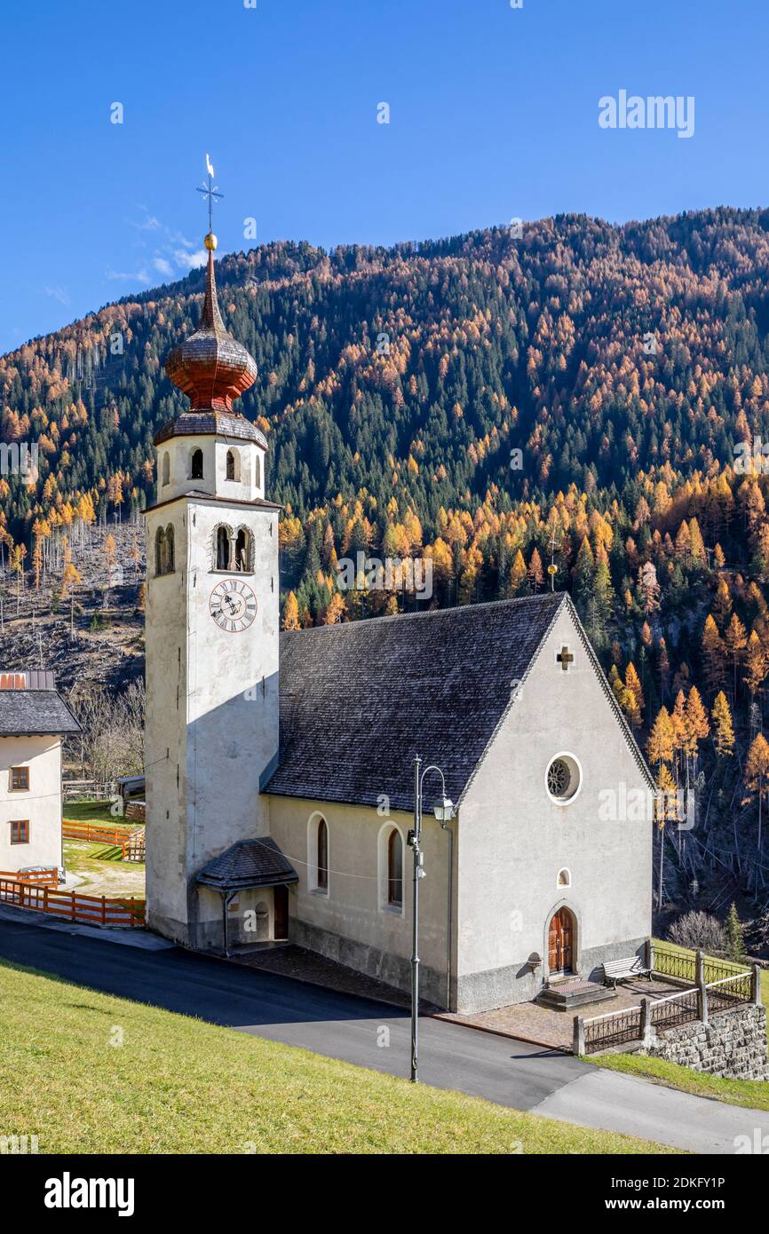 the small village of Andraz with the church, municipality of Livinallongo del Col di Lana, Belluno, Veneto, Italy Stock Photo
