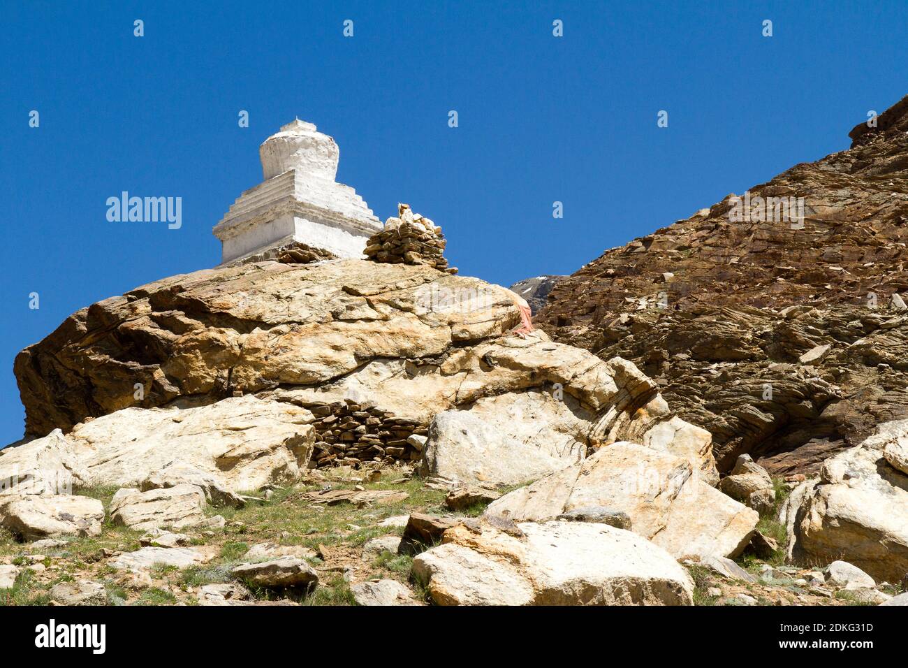 Buddhist stupa at the pass in the Himalayas mountains (Zanskar, India ...
