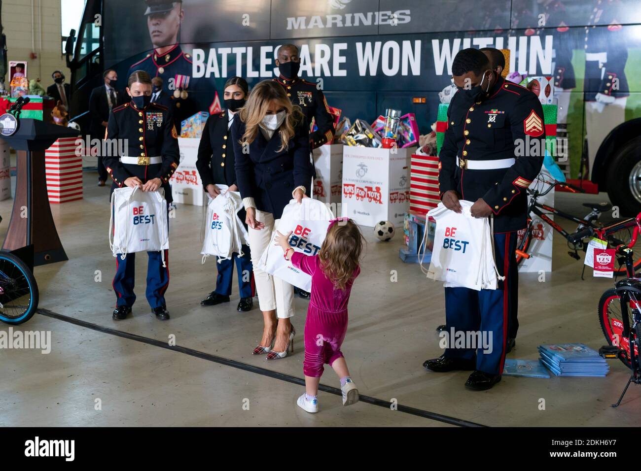 U.S. First Lady Melania Trump hands out BeBest gifts during a Toys for Tots Christmas event at Joint Base Anacostia-Bolling December 8, 2020 in Washington, D.C. Stock Photo