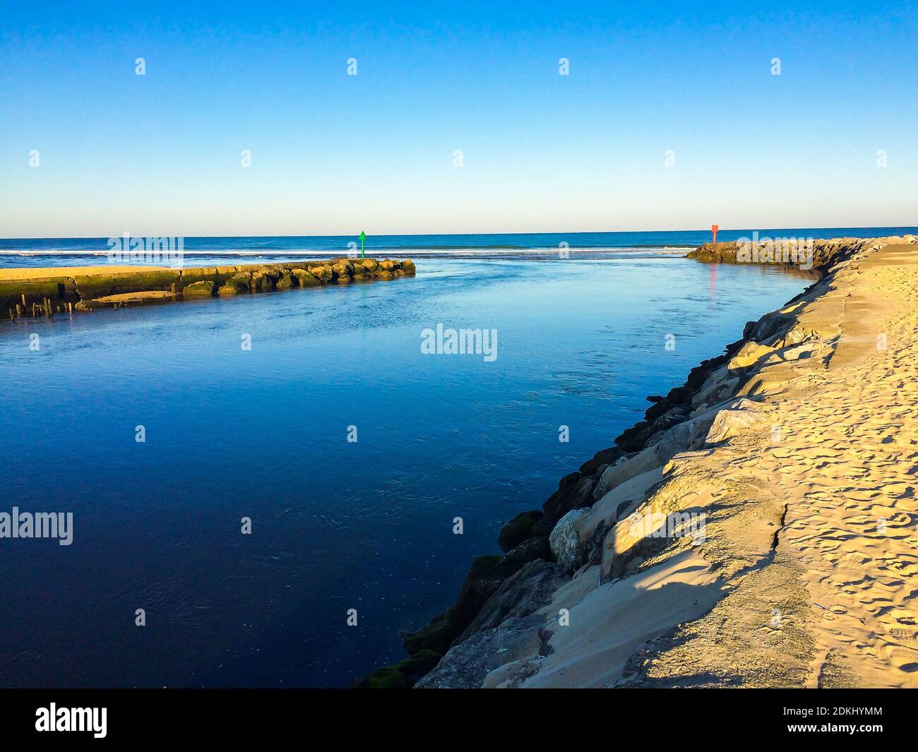 The Mimizan Current is a coastal river whose course is entirely in the town of Mimizan. Belonging to the family of Landes currents, it is the outlet o Stock Photo