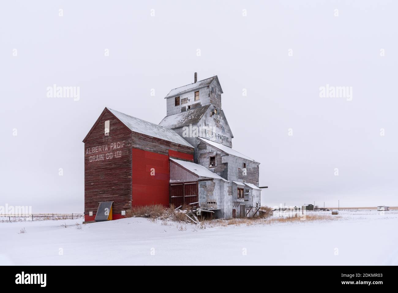 Raley, Alberta - December 13, 2020: Old Alberta Pacific Grain Company ...